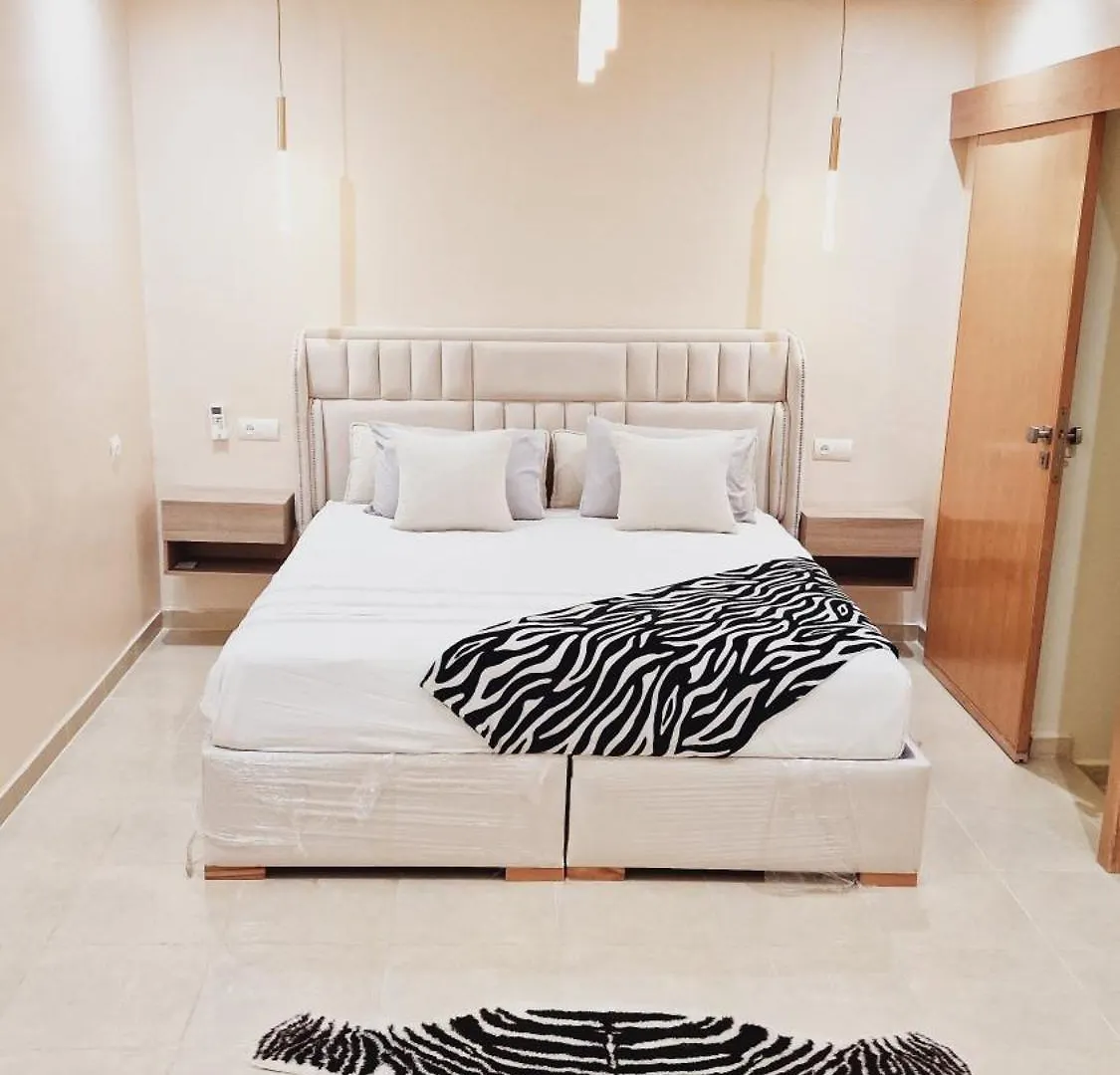 Location Appartement Duplex De Luxe Avec Jardin Privatif, Dans Residence Avec Piscines Marrakesh 0*,  Morocco
