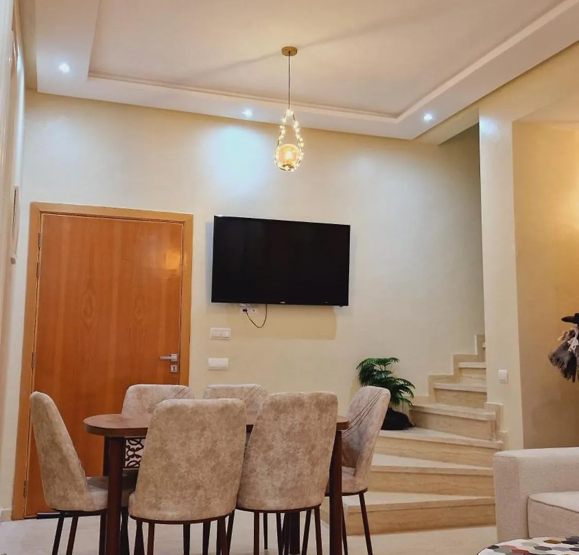Location Appartement Duplex De Luxe Avec Jardin Privatif, Dans Residence Avec Piscines Marrakesh Apartment