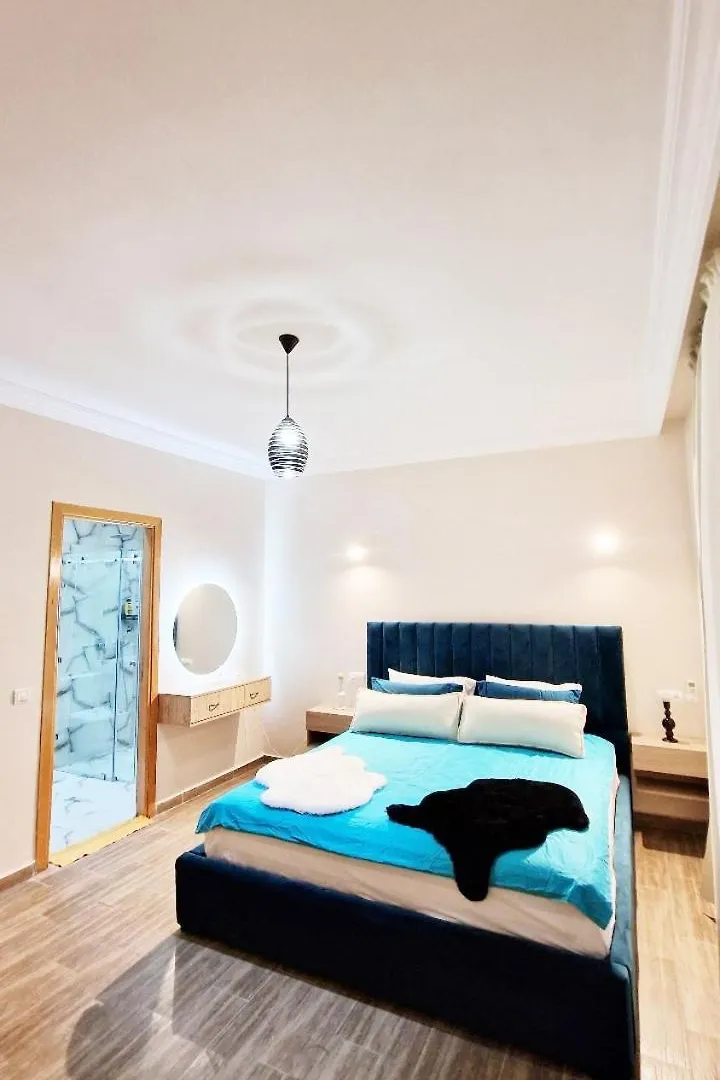 Location Appartement Duplex De Luxe Avec Jardin Privatif, Dans Residence Avec Piscines Marrakesh
