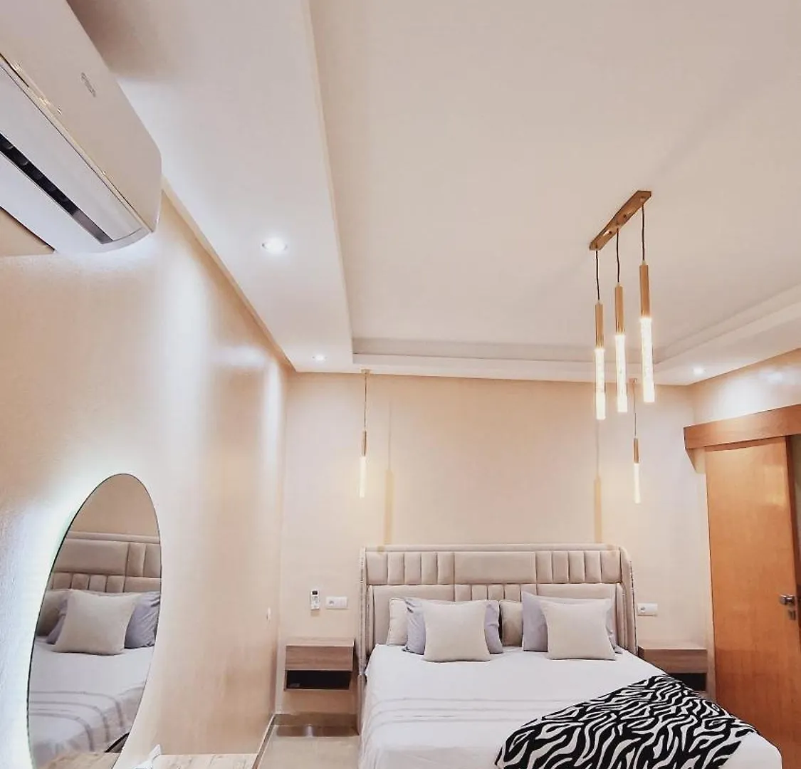 Location Appartement Duplex De Luxe Avec Jardin Privatif, Dans Residence Avec Piscines Marakéš